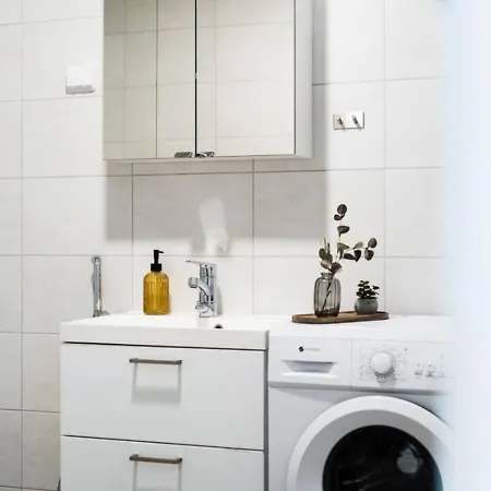 In Topaasi 3 Magnificent 1bd Above The Skies In Heart Of Next To Nokia Arena